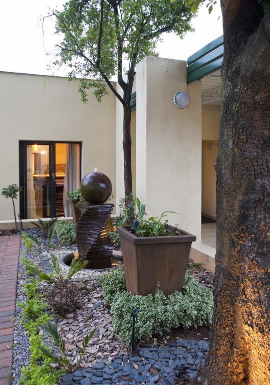 Sentinel Luxury Suite Hotel Pretoria Bagian luar foto