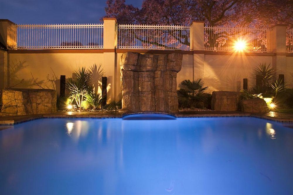 Sentinel Luxury Suite Hotel Pretoria Bagian luar foto
